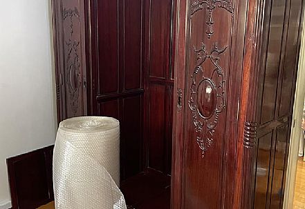 搬家時(shí)怎么樣保護(hù)紅木家具